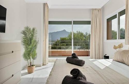 Nueva Andalucia Apartamento | Ubicación y vistas panorámicas en Nueva Andalucía - MAGNA MARBELLA 108