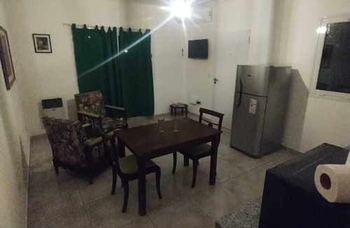 San Antonio de Areco Apartamento | UBICADA EN UN BARRIO TRANQUILO , CERCA DE LA UNIVERSIDAD, LA ESCUELA DE MUSICA