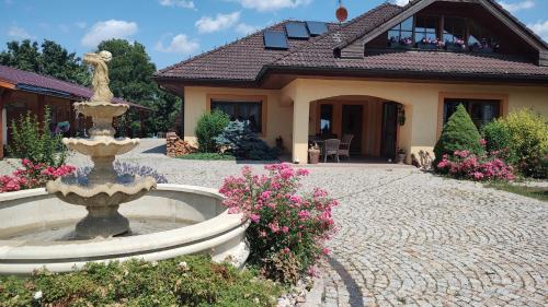 Zlic Casa | Ubytování Carmen