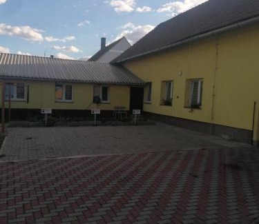 Cerncice Casa | Ubytování Louny