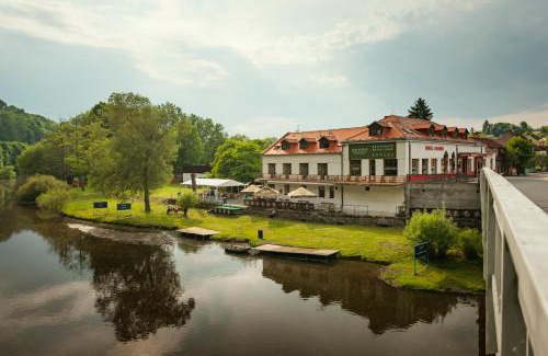 Chocerady Hotel | Ubytování Ostende - penzion