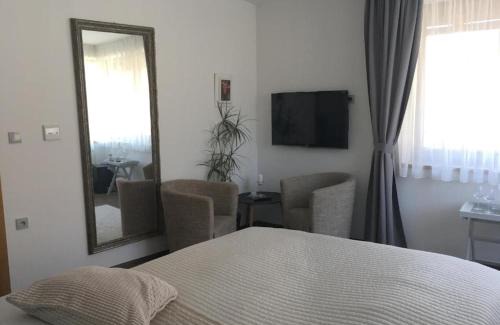 Malenovice Casa | Ubytování pod Borovou