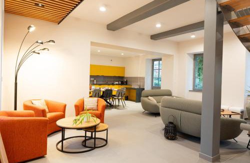 Uchizy Casa | Uch-y-Gite BY PRIMO CONClERGERIE