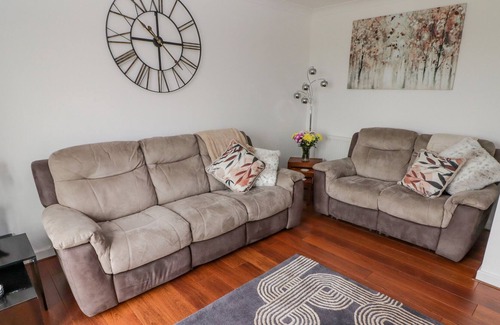 Llanfyrnach Cabaña | UCHELDIR, pet friendly, country holiday cottage in Llanfyrnach