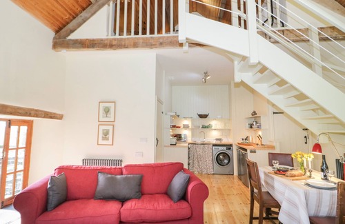 Corwen Cabaña | UCHELDREF, pet friendly, character holiday cottage in Corwen
