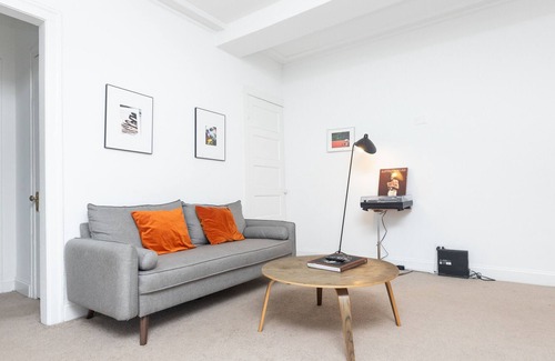 East Hyde Park Apartamento | UChicago, Shops + Eats, Lake | Gym + W&D | Zencity