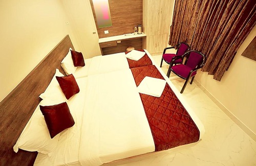 Velankanni Hotel | Udhayam Inn