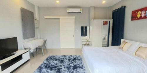 Si Sunthon Apartamento | Udomsuk villa phuket