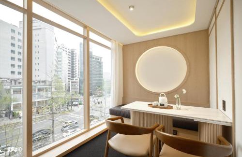 Sogong-dong Hotel | UH Suite Seoul Deoksugung