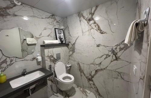 Viman Nagar Apartamento | UHomes Pune airport