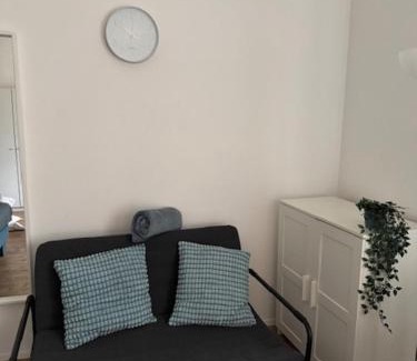 Lagymanyos Apartamento | Ujbuda Central Apartment