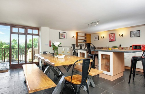 Sticklepath Cabaña | UK45543-The Threshing Barn