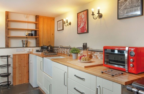 Sticklepath Cabaña | UK45543-The Threshing Barn
