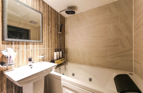 Dong-gu Hotel | Ulsan Bangeojin Call