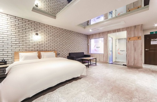 Buk-gu Hotel | Ulsan Jinjangdong Premier