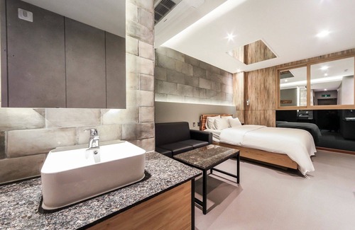 Buk-gu Hotel | Ulsan Jinjangdong Premier