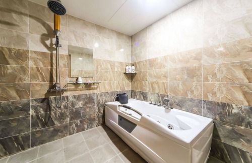 Nam-Gu Hotel | Ulsan Mugeodong Time