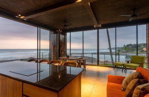 Suraberata Villa | Ultimate Beachfront Villa Cascade Balian