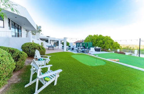 Paradise Valley Village Casa | Mountaintop Home Sleeps12-24 Pool/Billards/HotTub