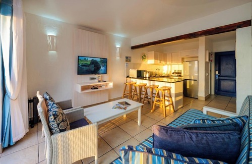 Mykonos Apartamento | Ultimate Coastal Escape | Patio & Resort Perks