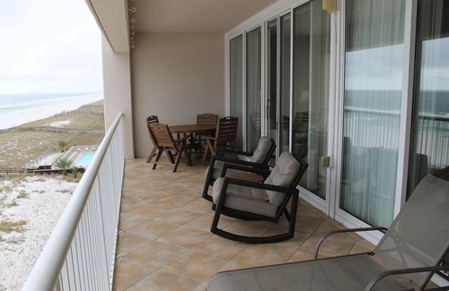 Navarre Beach Condominio | Último en Frente al golfo Comfort! Consulte nuestras tarifas de descuento!