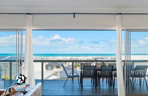 Middleton Casa | Ultimate in Middleton Coastal Style with Views Sleeps 10