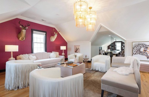 Willard Casa | Ultimate Luxury Getaway in NC - Sleeps 12, Spacious Estate on Picturesque Farm!