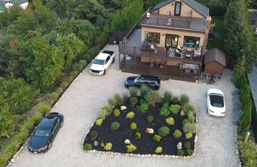 Culloden Shores Casa | Ultimate Montauk Escape🏖️ 5BR - Heated Pool - HotTub - Rooftop Deck Sunset Views🌅