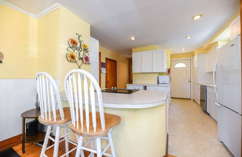Scarborough Casa | Ultimate Pine Point Beach Family Compound-4 Units, 8 Bedrooms, Yard