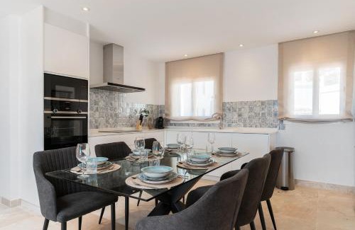 Nueva Milla de Oro Apartamento | Ultimate Rentals - Magisch Resort In Het hart Van Het Golfparadijs