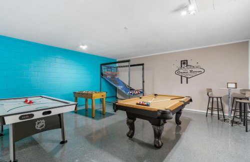 Bay Crest Park Casa | Ultimate Waterfront Oasis Heated Pool & Boat Dock