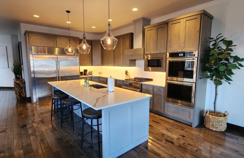 Whitefish Casa | Ultimate Whitefish Mountain Home, Sleeps 44, 17BD 12BA, Incredible Space!