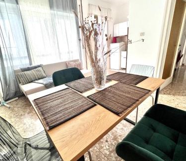 Servola-Chiarbola-Valmaura-Borgo San Sergio Apartamento | Ultimo piano con parcheggio