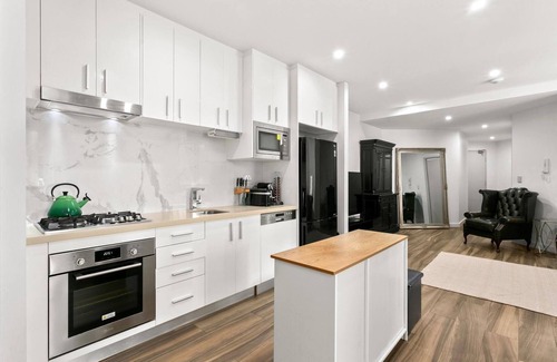 Ultimo Apartamento | Ultimo - WATT1 - Wattle Street - Modern 1BR with Balcony Parking in Ultimo Near Chinatown Light Rail