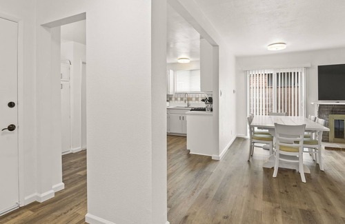 Port Hueneme Casa | Ultra Clean Comfortable Beach Village - Entire House