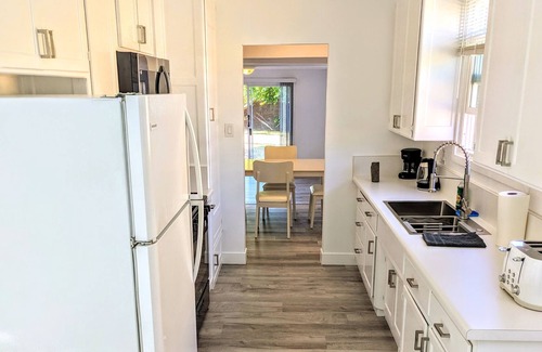 Port Hueneme Casa | Ultra Clean Comfortable Beach Village - Entire House