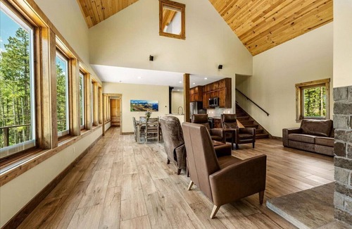 Columbine Lake Casa | Ultra Green Modern Mountain Home