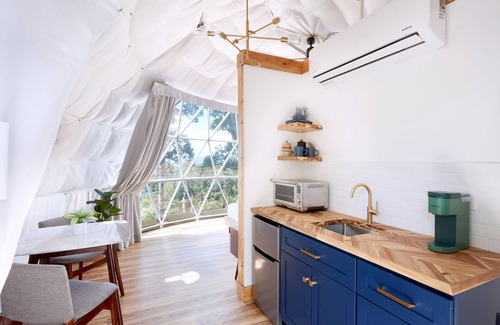 Canton Cabina | Ultra Luxe Dome With Hot Tub and Premium Mountain View