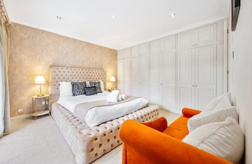 Knightsbridge Apartamento | Ultra Luxury 4 Bedroom 3 Bathroom Knightsbridge Home Next to Harrods