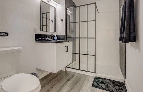 Beverly Green Apartamento | ULTRA LUXURY STUDIO 2 BLOCKS OFF LAS VEGAS BLVD