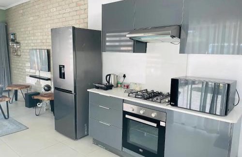 Bulawayo Apartamento | Ultra modern 2 bedroomed apartment - 2082