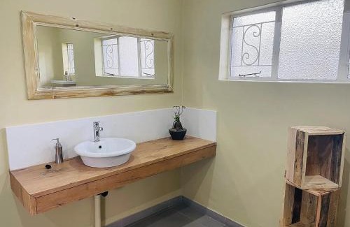 Bulawayo Apartamento | Ultra modern 2 bedroomed apartment - 2082
