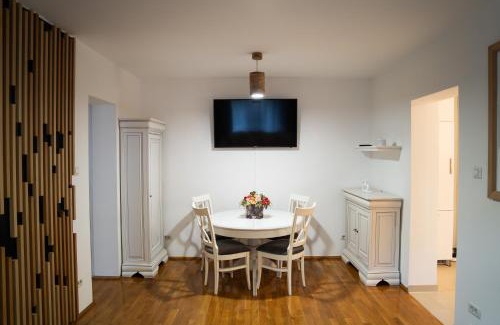 Suceava Apartamento | Ultracentral Golden Apartament 1