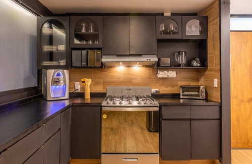 Los Morales Apartamento | Ultramod Polanco Stay, TVs & Desks in Each Room!