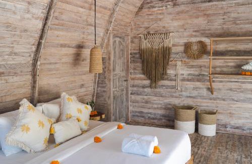 Pecatu Hotel | Uluwatu Lagoons - Retreat and Villas
