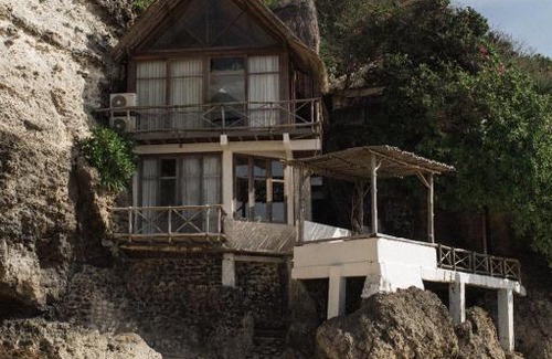 Tanjungbenoa Casa | Uluwatu surf shack