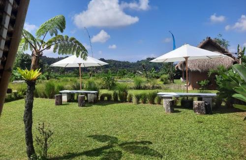 Karangasem Otro | Uma Buug