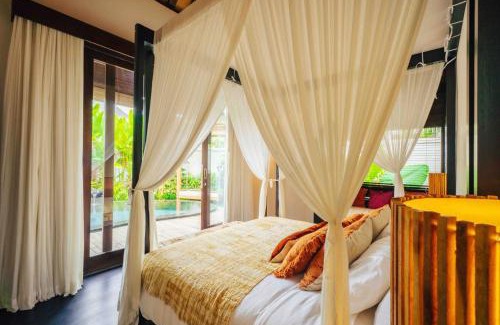 Sayan Hotel | Uma Kalai