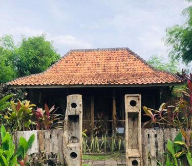 Pejarakan Casa | Umah Kayu 1-Menjangan homestay