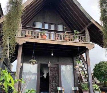 Mambal Casa | Umah Kayu, 2 bedroom with parking area and kitchen